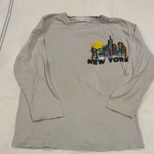 Zara Gray Long Sleeve Tee with New York Skyline